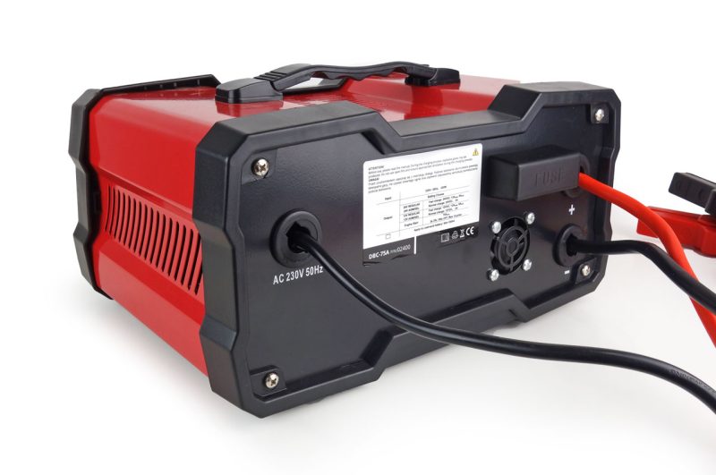Nabíjačka so štartovacou funkciou 12A 12/24V 75A – Obrázok 2