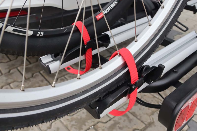 Nosič na bicykle na ťažné zariadenie auta E-Bike TBC-02/2 – Obrázok 8