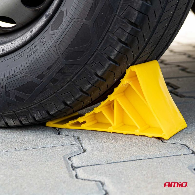 Zakladací klin pod koleso automobilu, plastový – Obrázok 4